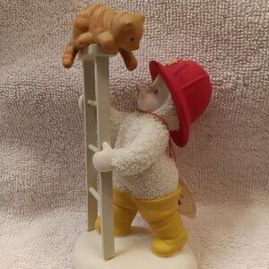 NIB VINTAGE DEPT. 56 SNOWBABIES FIGURINE "Save The Day" - ID: 56.69182